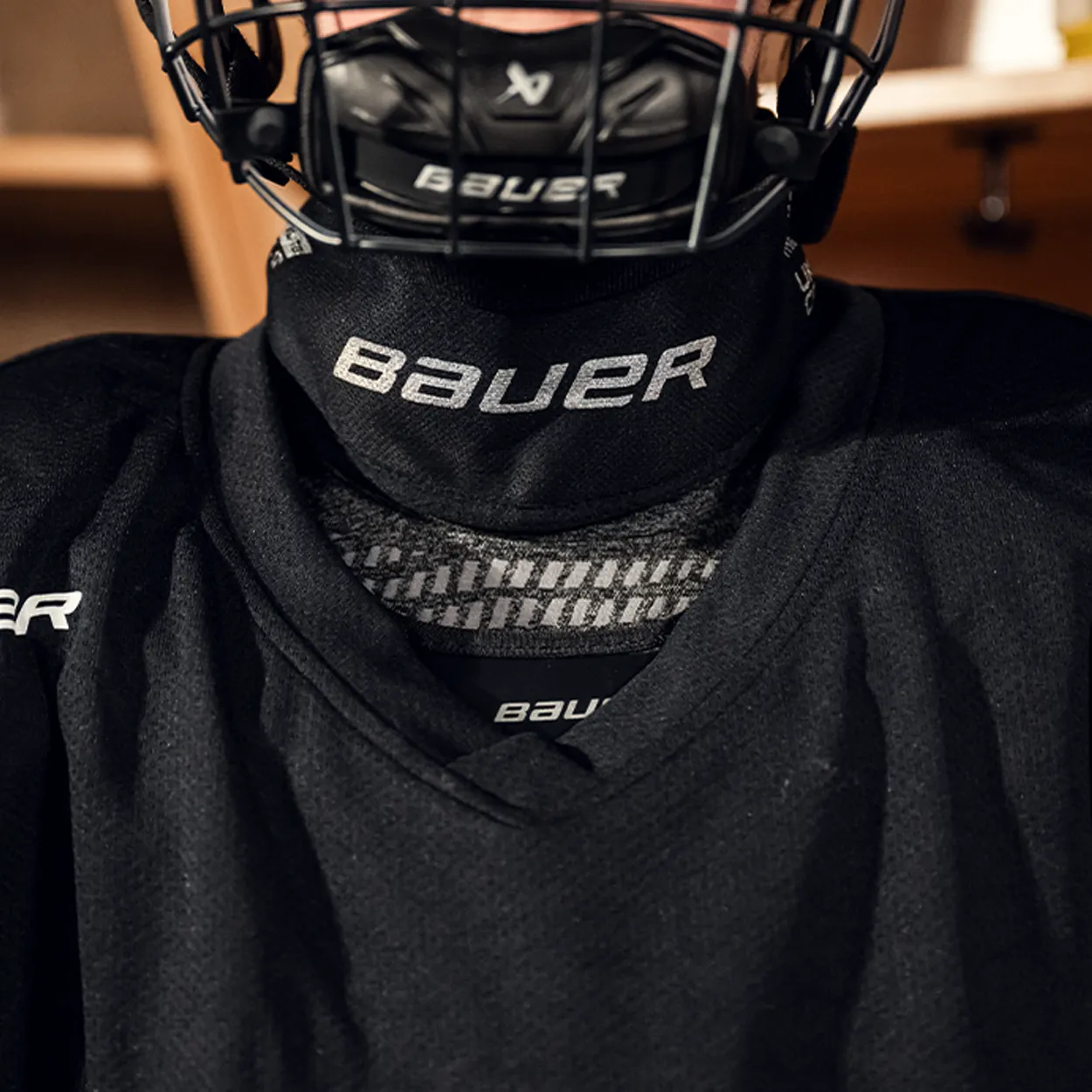 BAUER NG21 PREMIUM CUT-RESISTANT NECK GUARD COLLAR