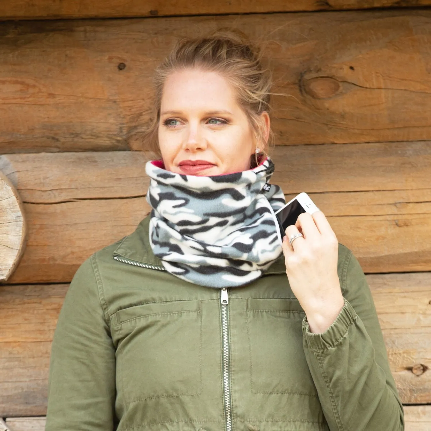 Convertible Neck Gaiter with Pocket™ | Camo Pink