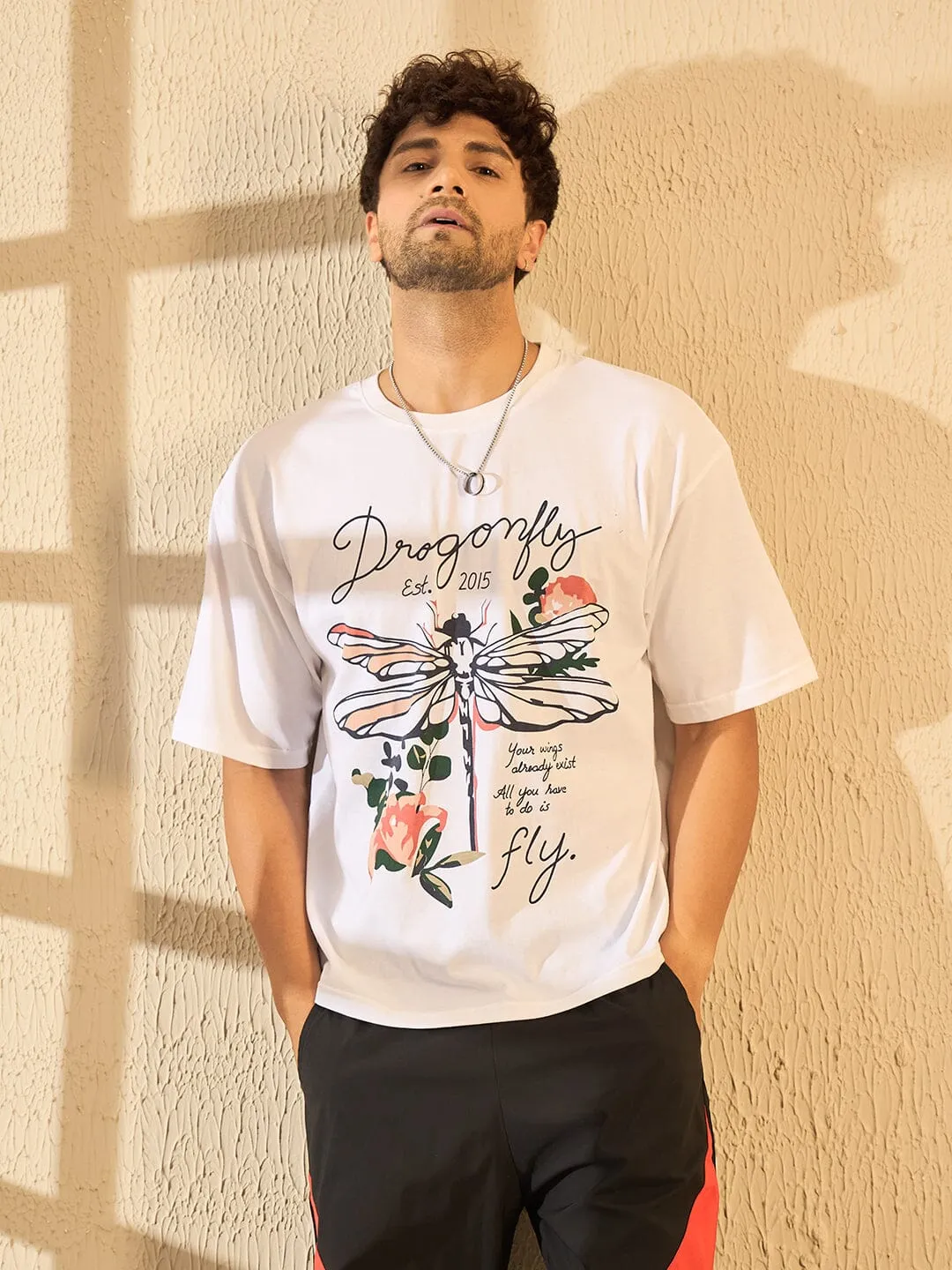 White Drangon Fly Oversized Graphic Tshirt